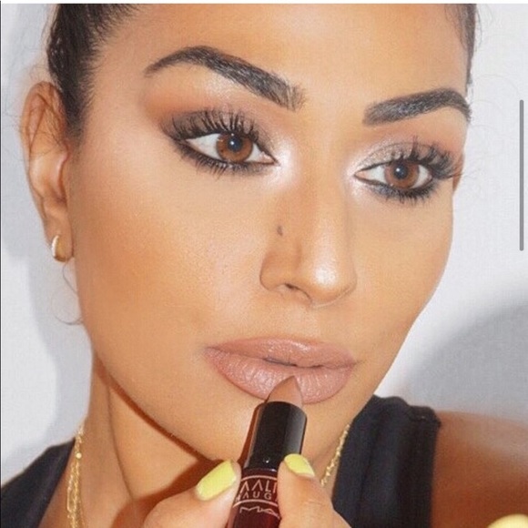 ⚫️ MAC Cosmetics Aaliyah Lipstick Try Again LIMITED EDITION Full-Size New In Box - Picture 6 of 8